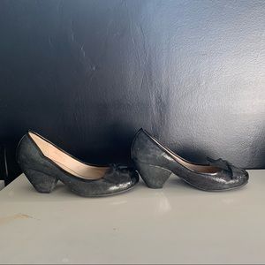 Joy and Peace Size 36 shoes